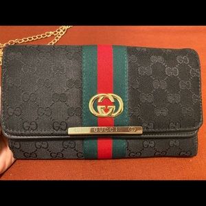 Gucci crossover/purse